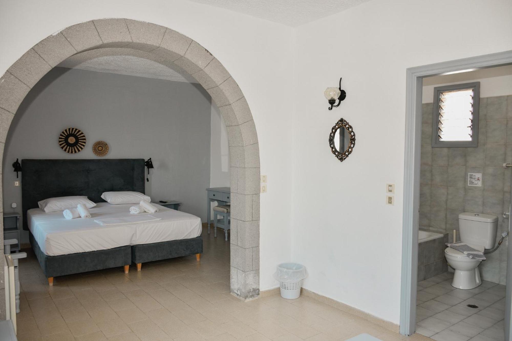 Anamar Patmos Hotel Скала Екстериор снимка