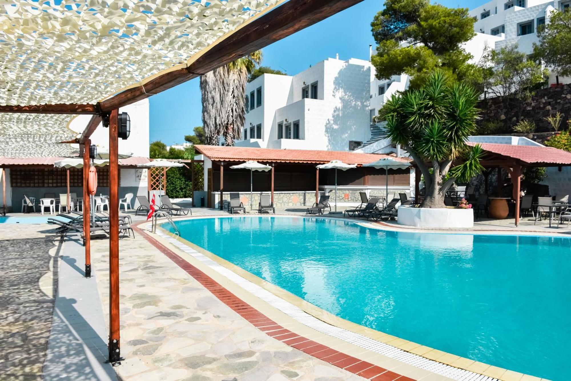 Anamar Patmos Hotel Скала Екстериор снимка
