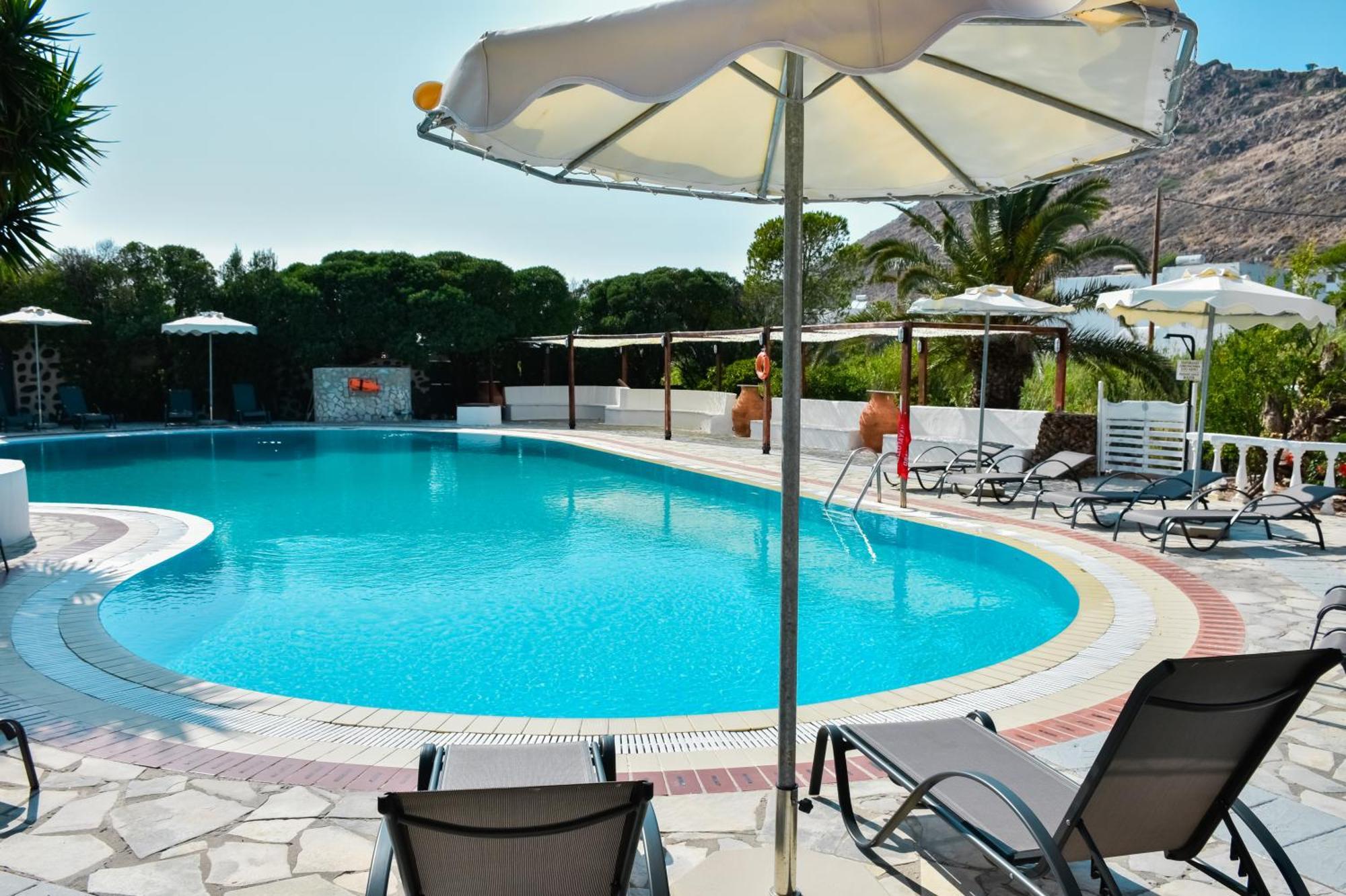 Anamar Patmos Hotel Скала Екстериор снимка