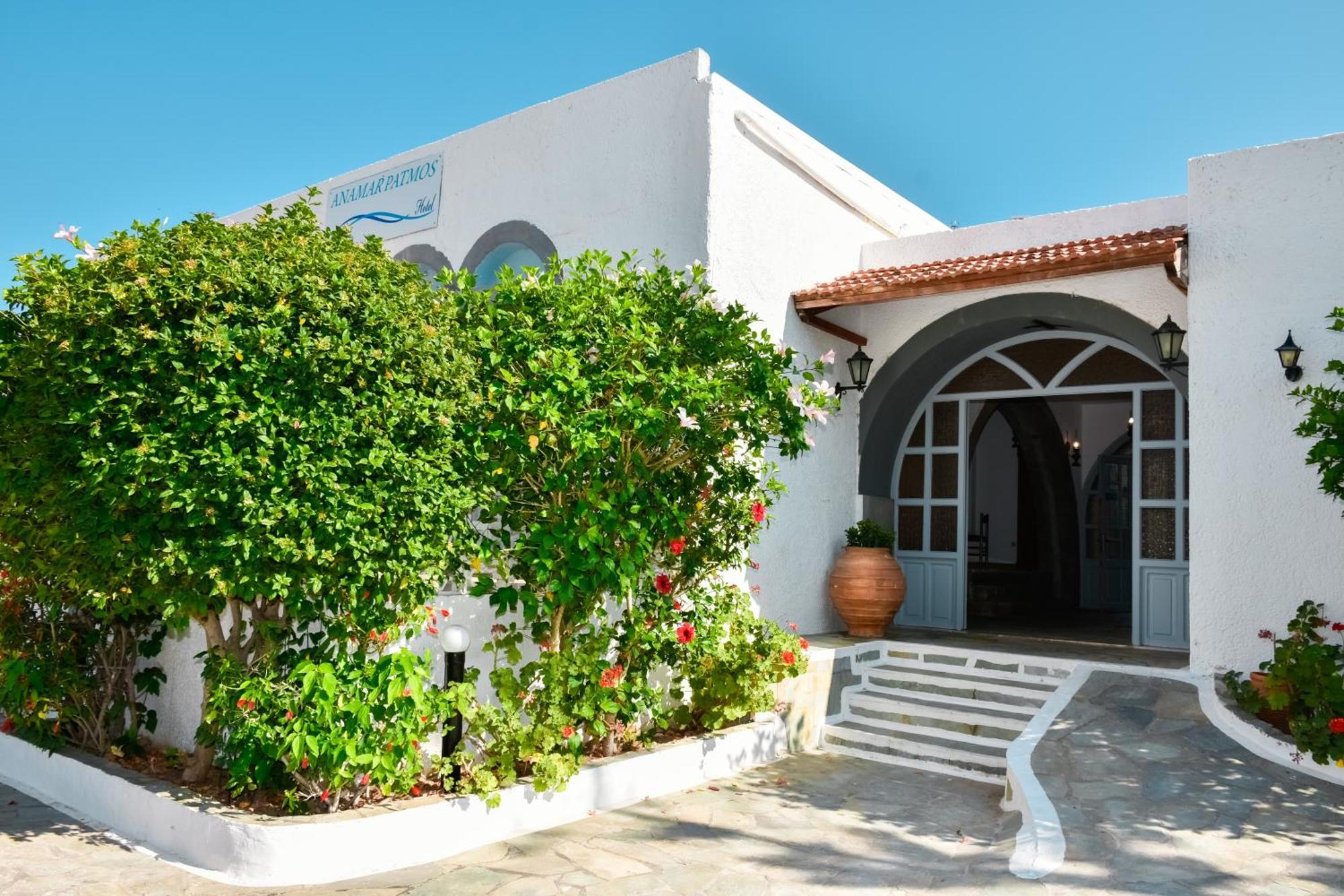 Anamar Patmos Hotel Скала Екстериор снимка