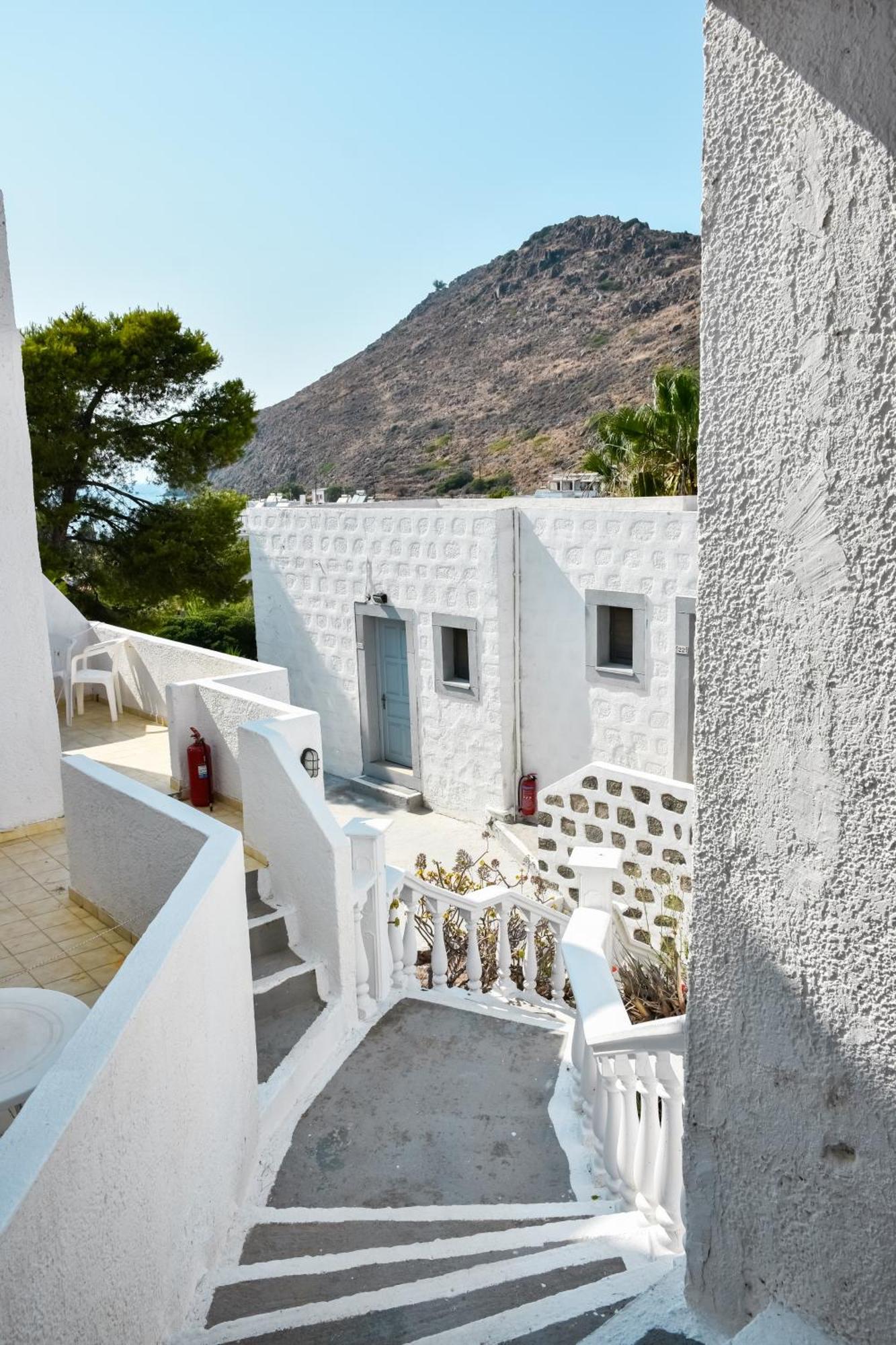 Anamar Patmos Hotel Скала Екстериор снимка